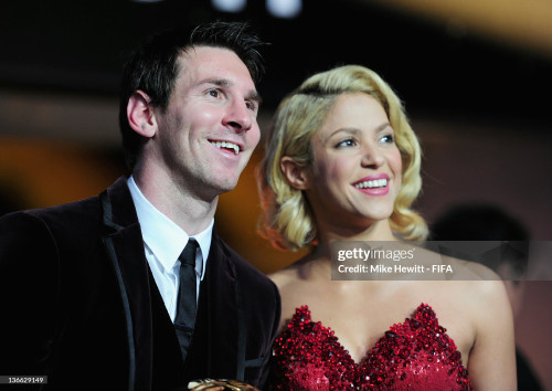 ZURICH, SWITZERLAND - JANUARY 09:  Lionel Messi of Argentina with Shakira after winning his third co