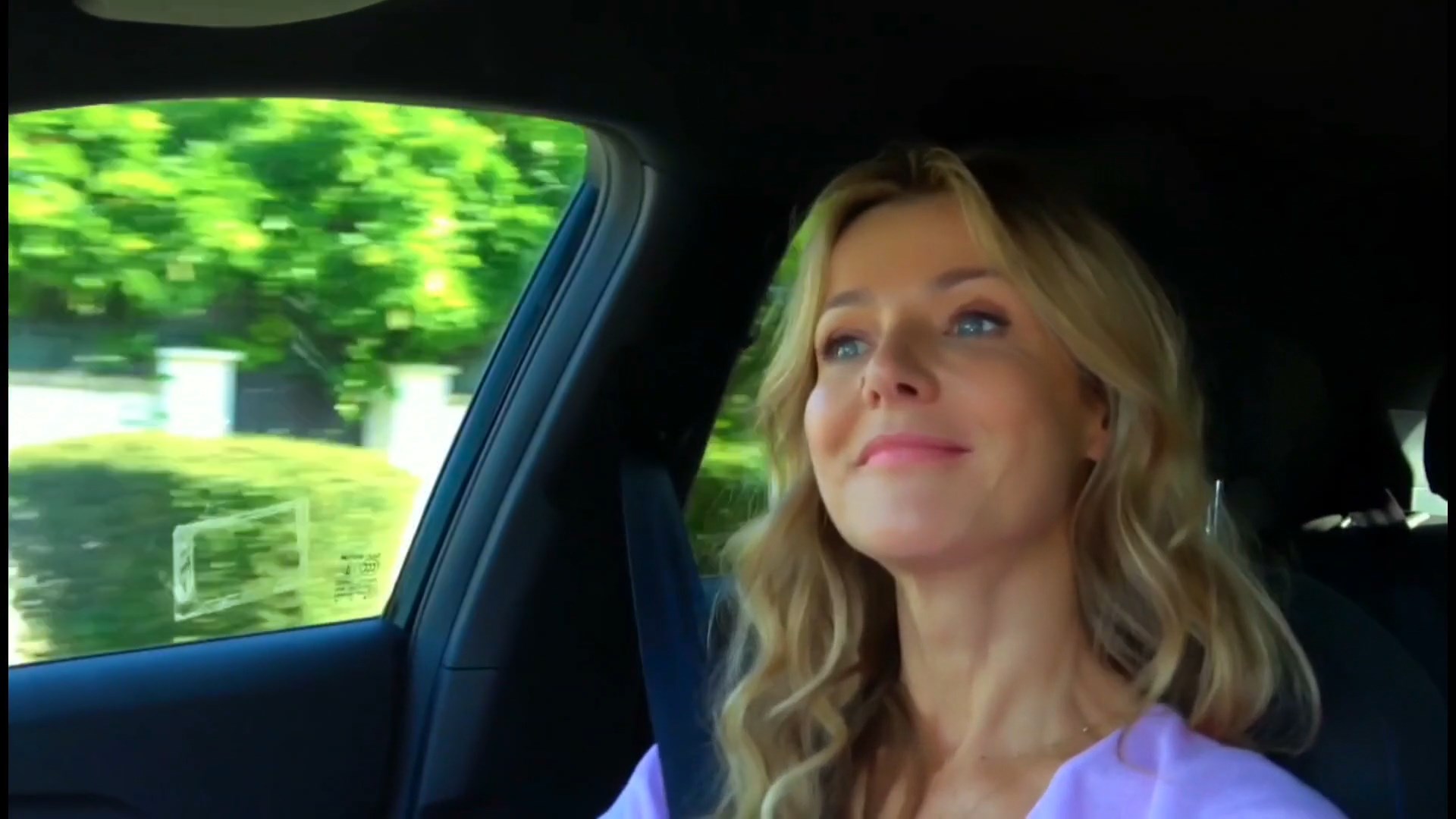 laure guibert (1080p).mp4 snapshot 01.42.143