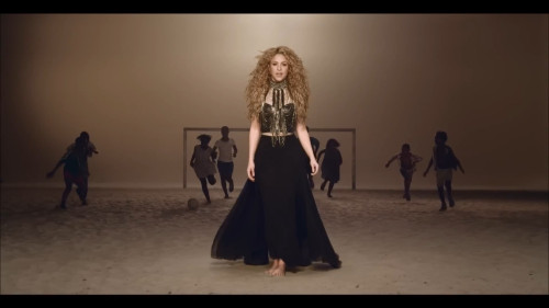 Shakira La La La (Brazil 2014) ft. Carlinhos Brown.mp4 snapshot 01.04.774