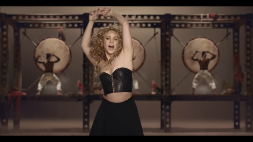 Shakira La La La (Brazil 2014) ft. Carlinhos Brown.mp4 snapshot 00.23.933