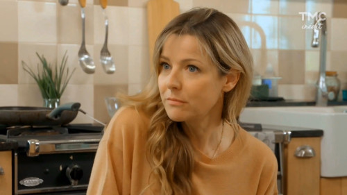 laure guibert (1080p).mp4 snapshot 01.00.481