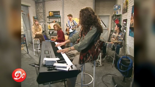 Hélène Une fille et un garçon (Clip officiel).mp4 snapshot 01.37.931