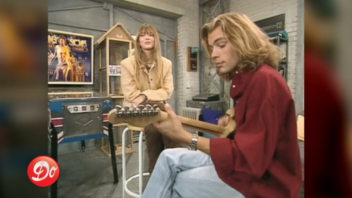 Hélène Une fille et un garçon (Clip officiel).mp4 snapshot 02.26.909