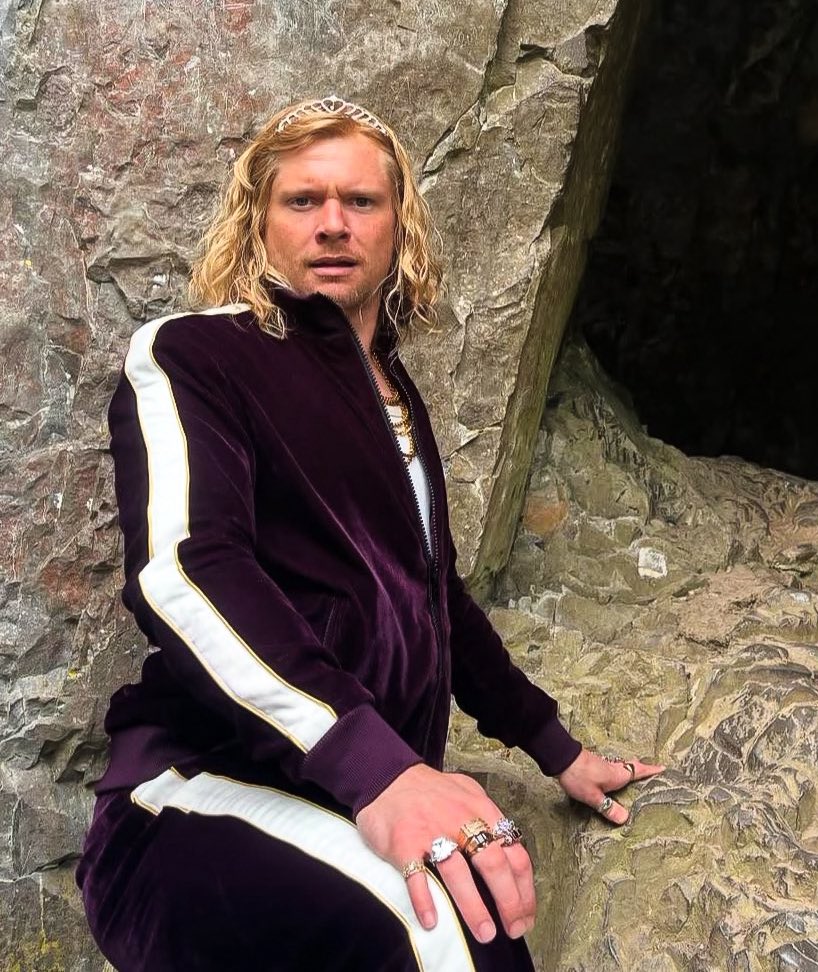 qQHP.jpg